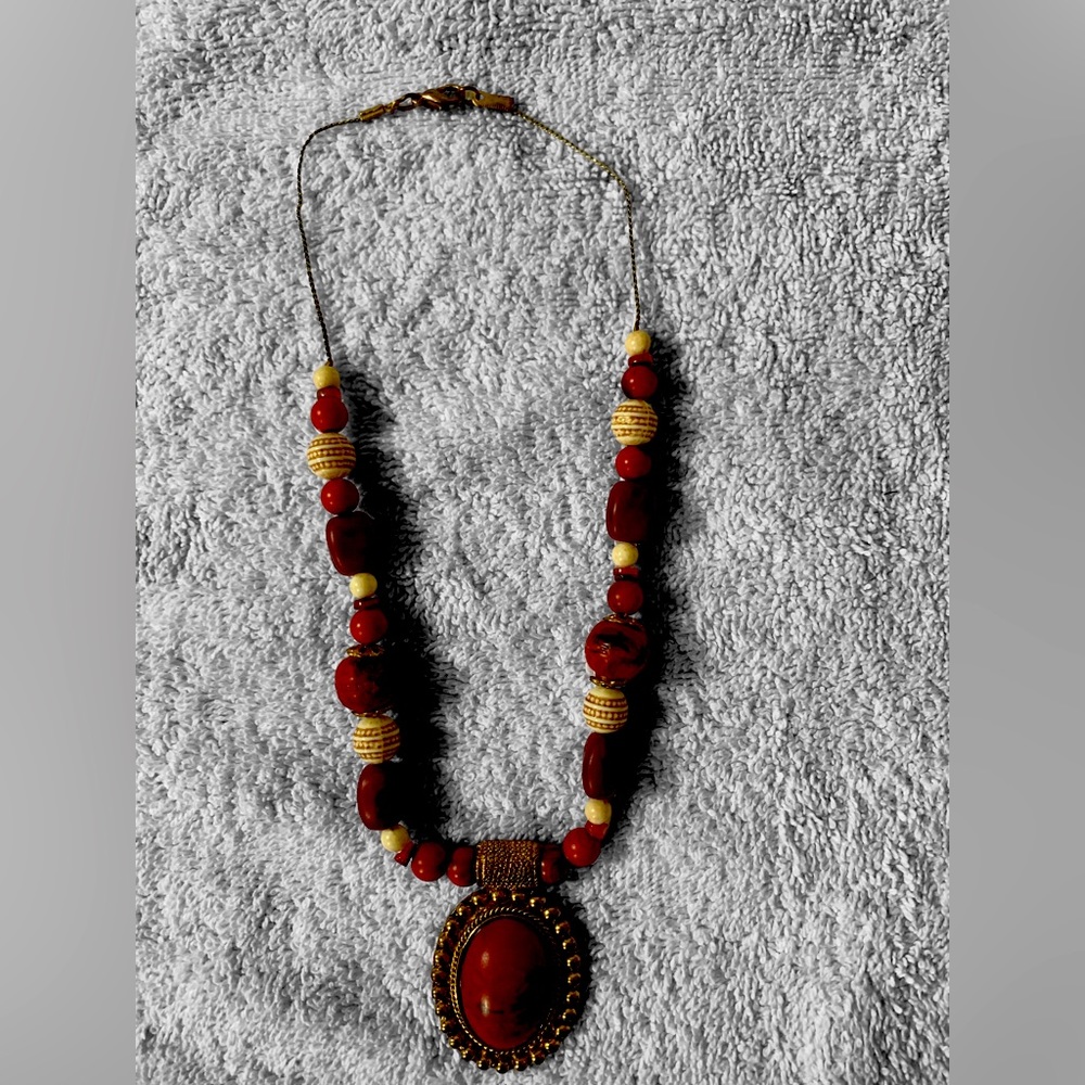 Pendant necklace